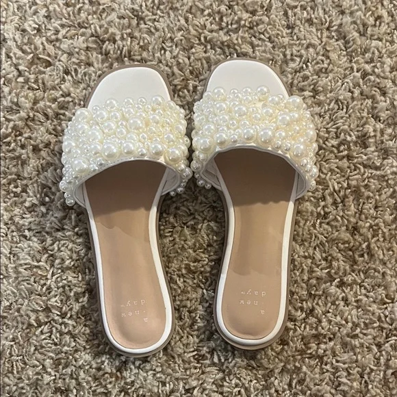 Pearl Embellished White Slide Sandals - Picture 2 of 5